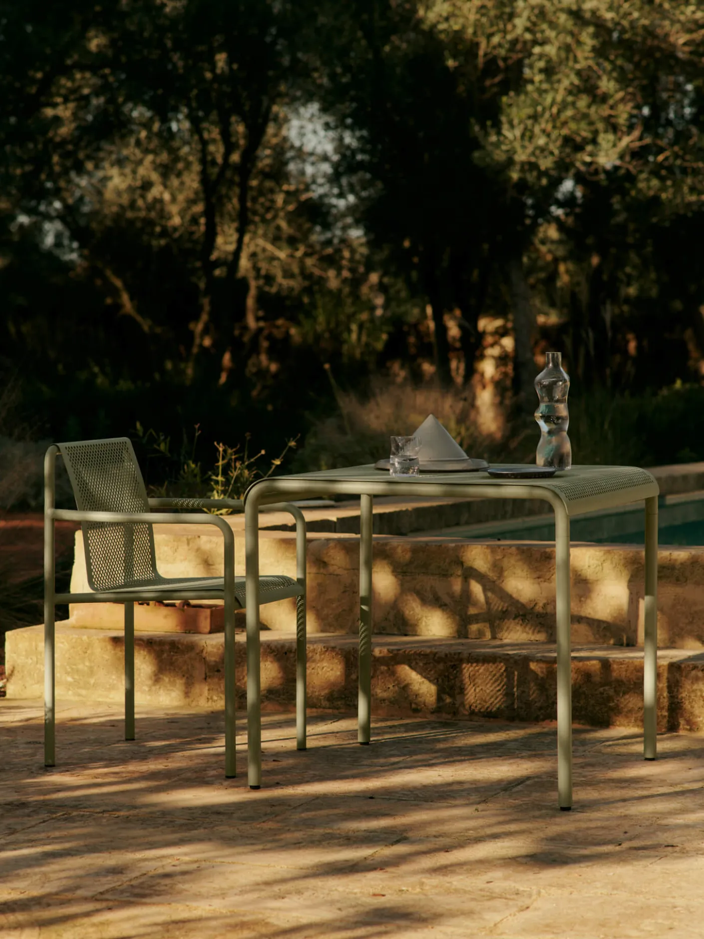 Dapple Dining Table - 80 x 80