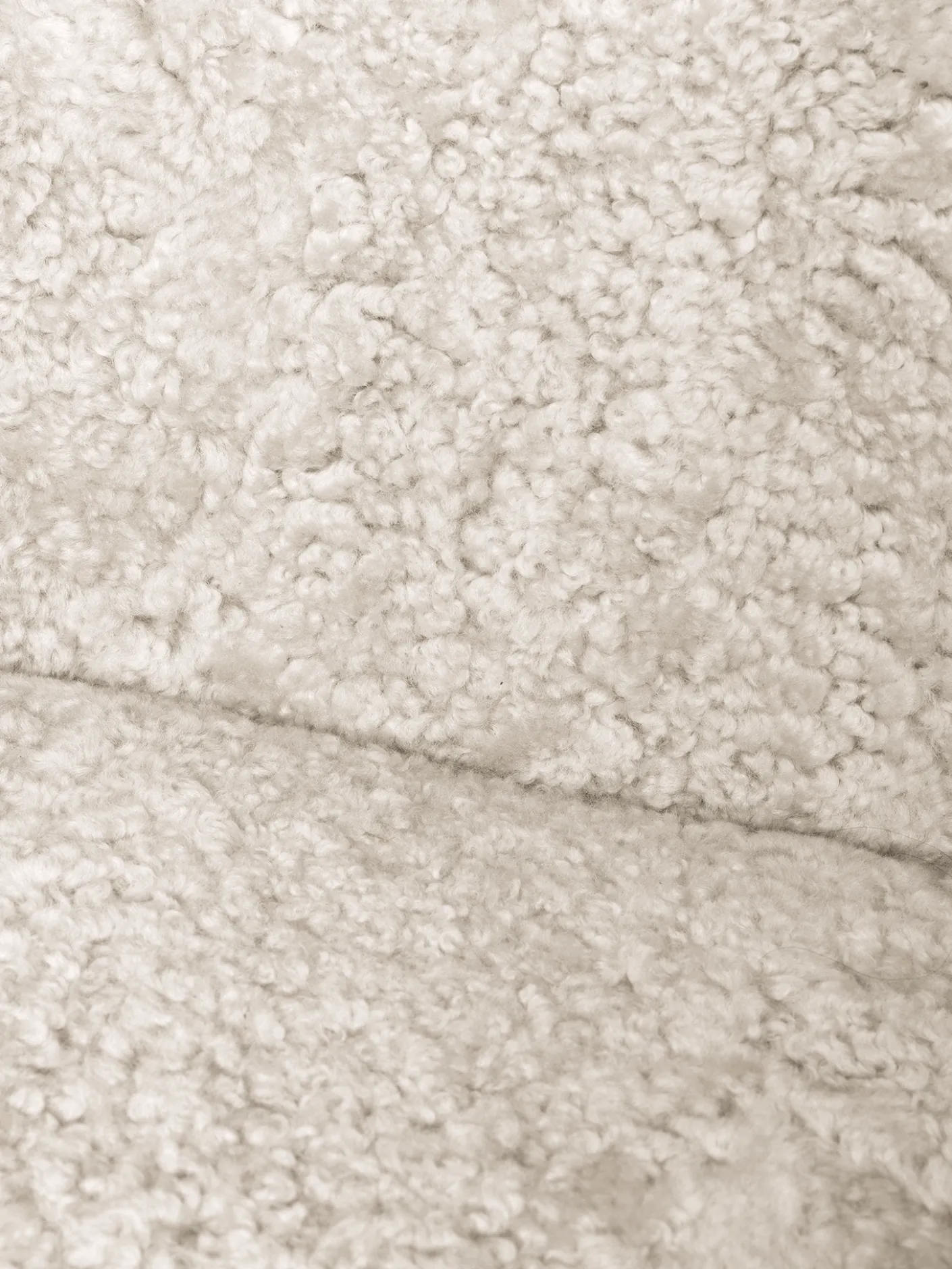 Rico Lounge Chair - Swivel - Sheepskin