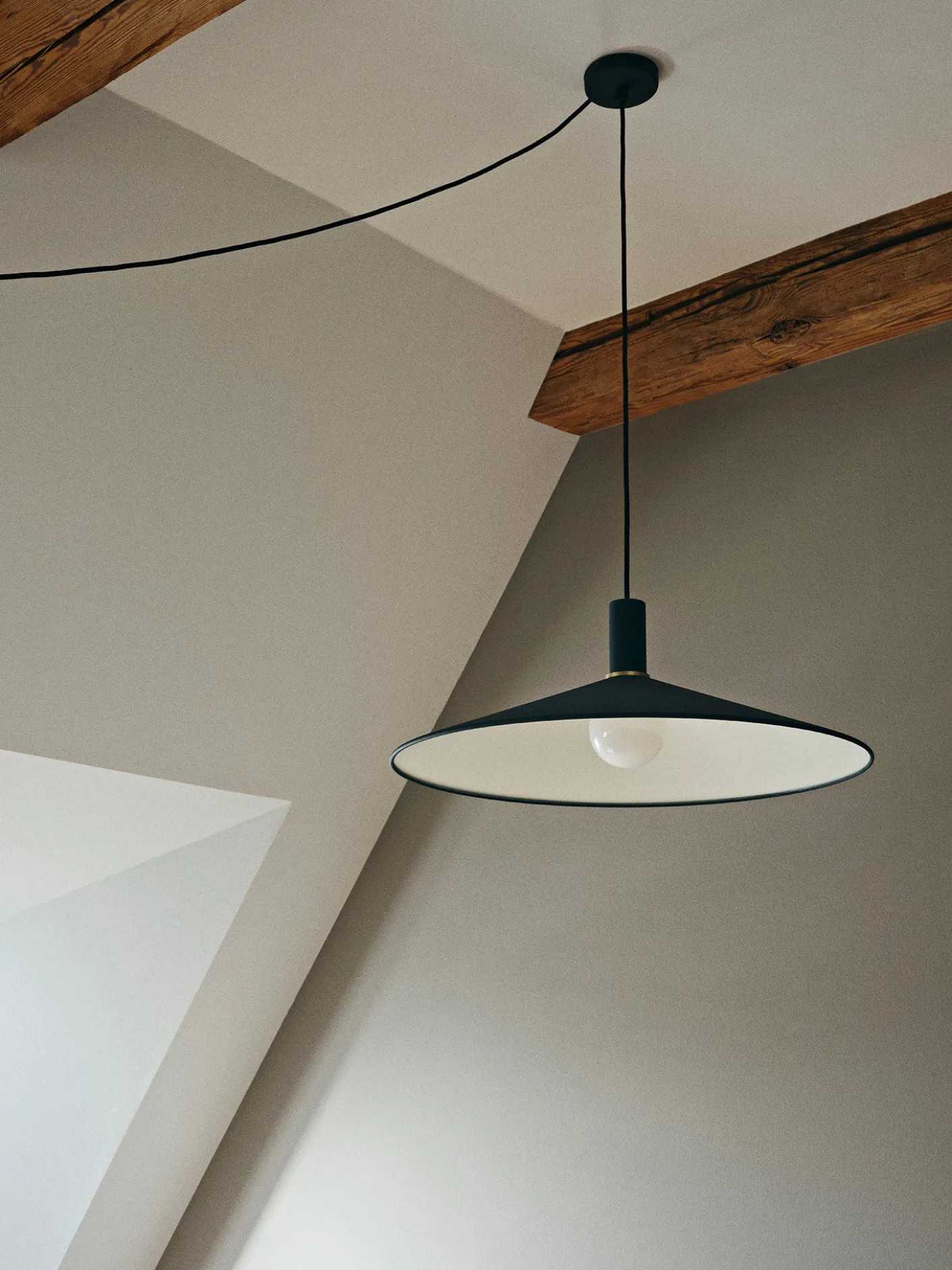 Socket Pendant Low